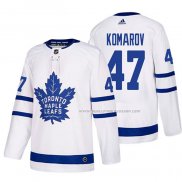 Maillot Hockey Toronto Maple Leafs Leo Komarov Exterieur 2017-2018 Blanc